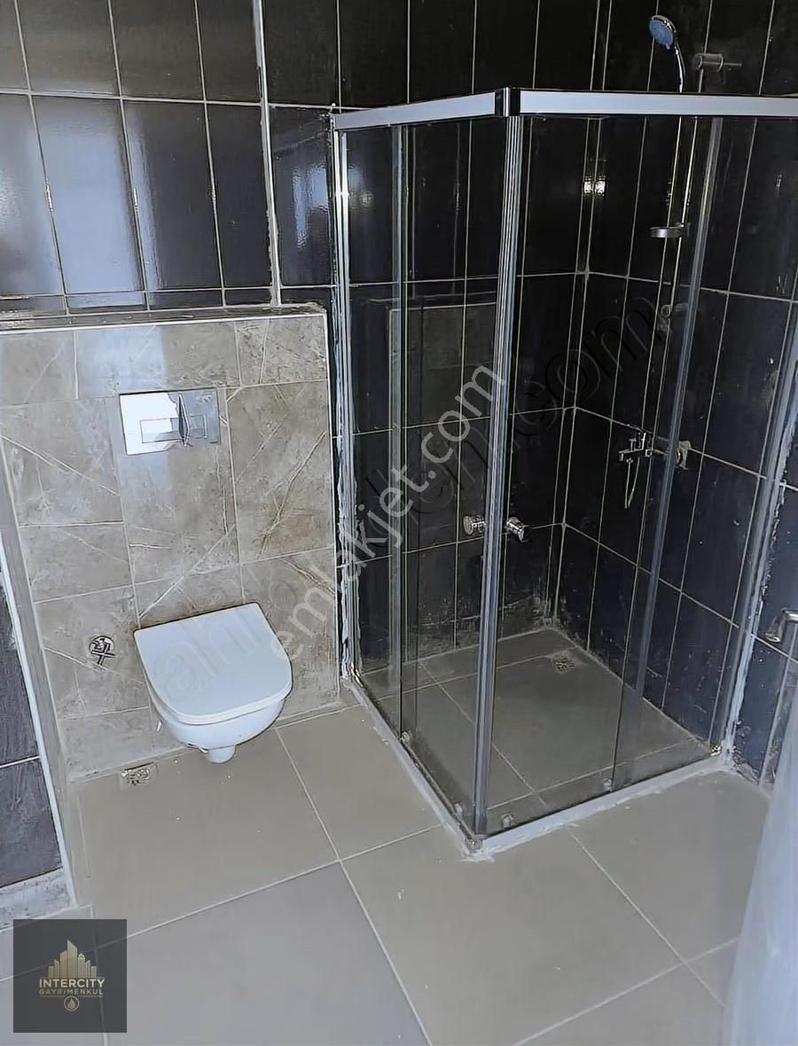 Esenyurt Zafer Mah. Hayatpark 4 Sitesi 2+1 Kiralık Daire - Görsel 3