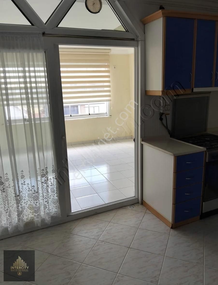 Beylikdüzü Yakupluda Kiralık 2,5+1 Daire - Görsel 8