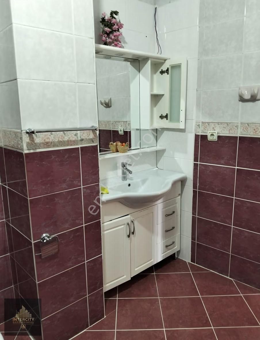 Beylikdüzü Yakupluda Kiralık 2,5+1 Daire - Görsel 12