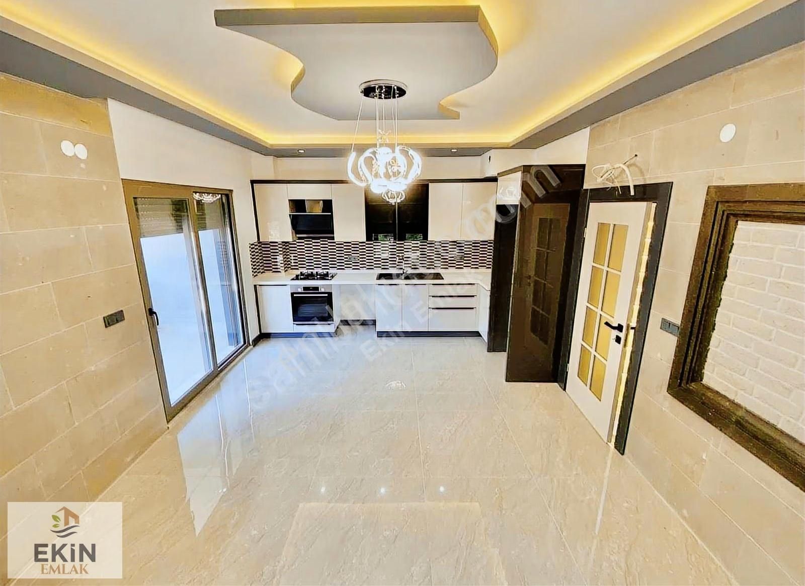 Güre'de Plaja Çok Yakın, Tasarım Harikası Tripleks Villa! - Görsel 22
