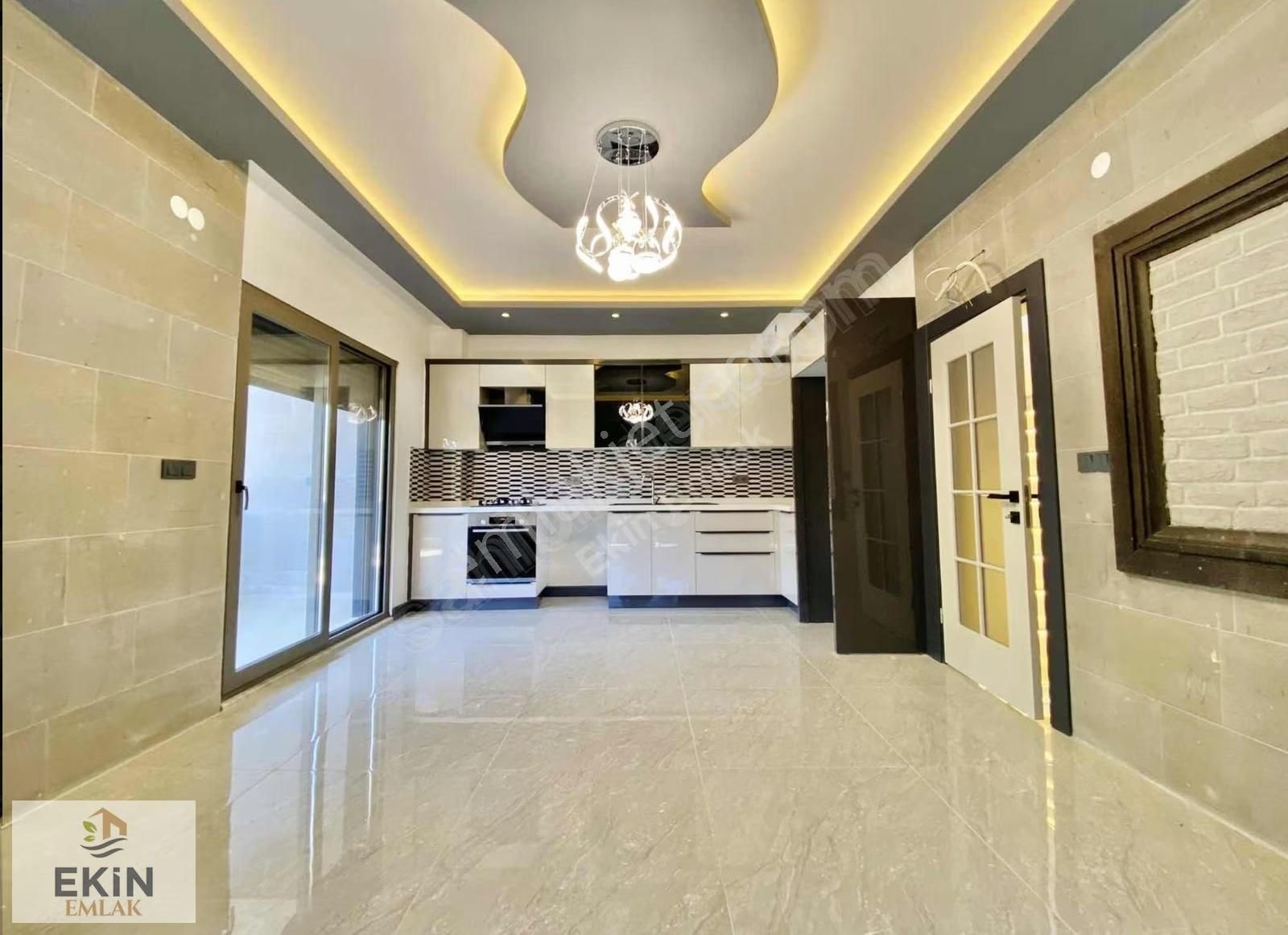 Güre'de Plaja Çok Yakın, Tasarım Harikası Tripleks Villa! - Görsel 16