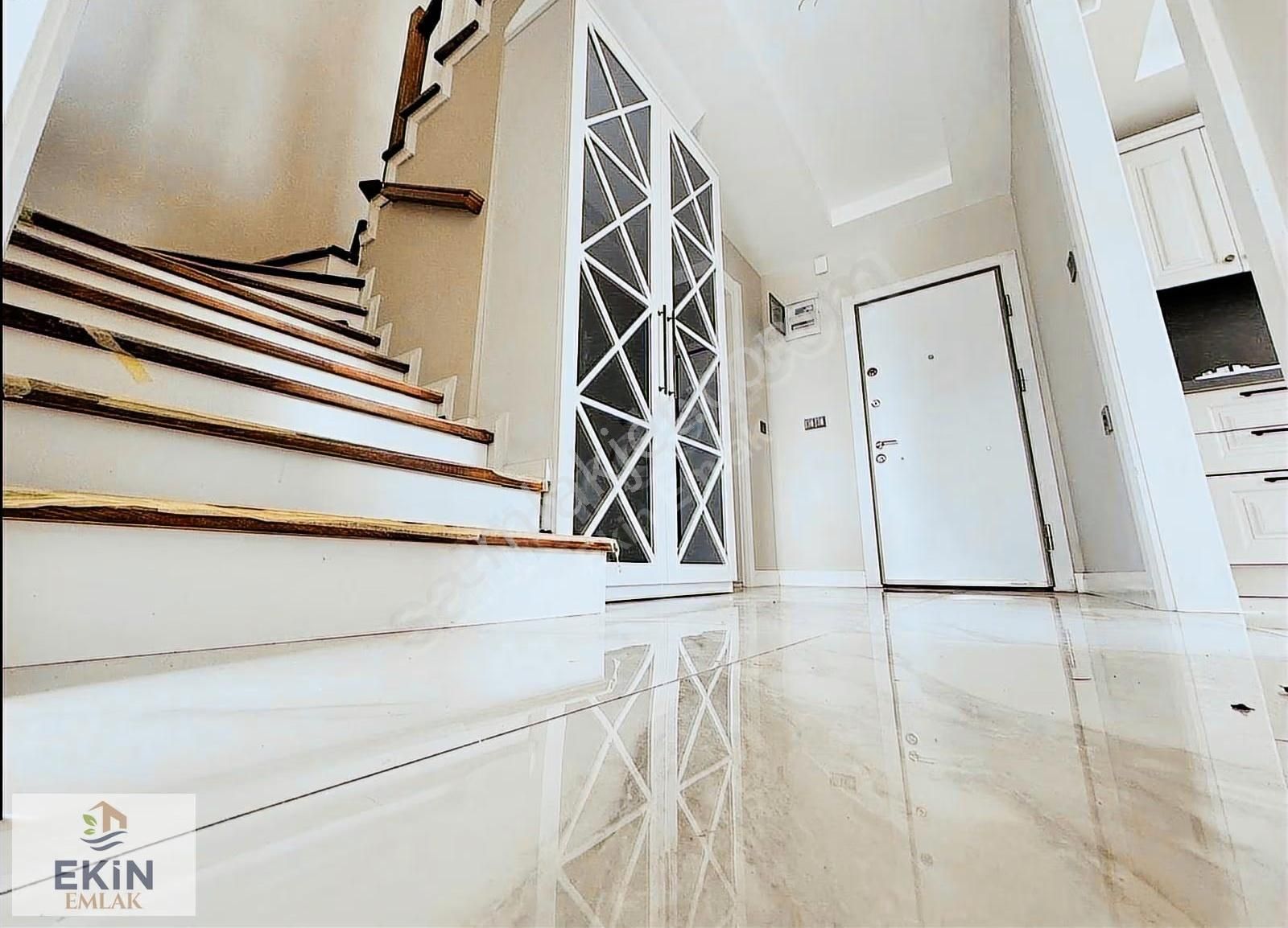 Güre'de Havuzlu, Otoparklı Lüks Site'de Denize 250m 3+1 Villa! - Görsel 24