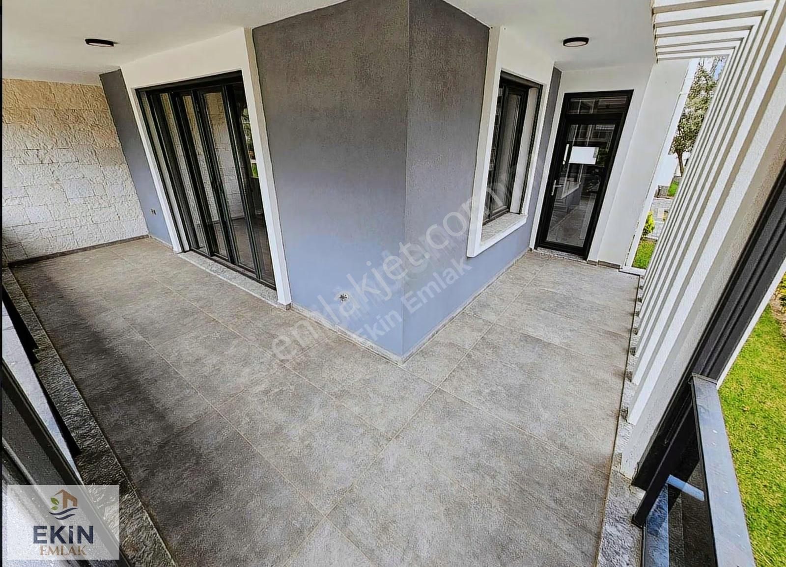 Güre'de Havuzlu, Otoparklı Lüks Site'de Denize 250m 3+1 Villa! - Görsel 29