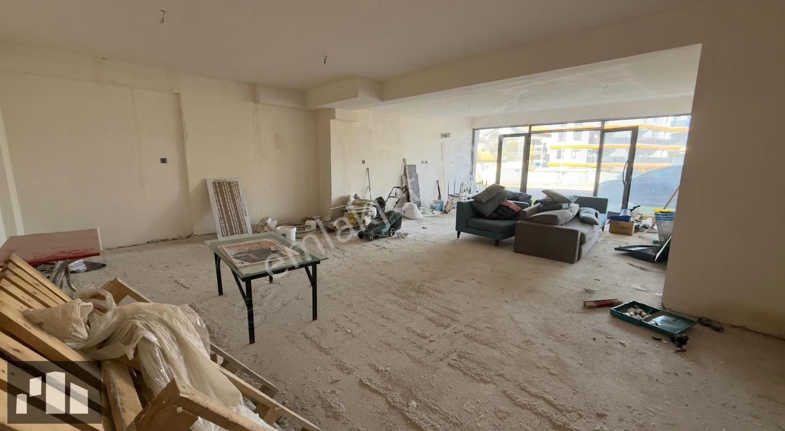 Taşcı Grup Gayrimenkul'den İncek'te Kiralık Dükkan - Görsel 5