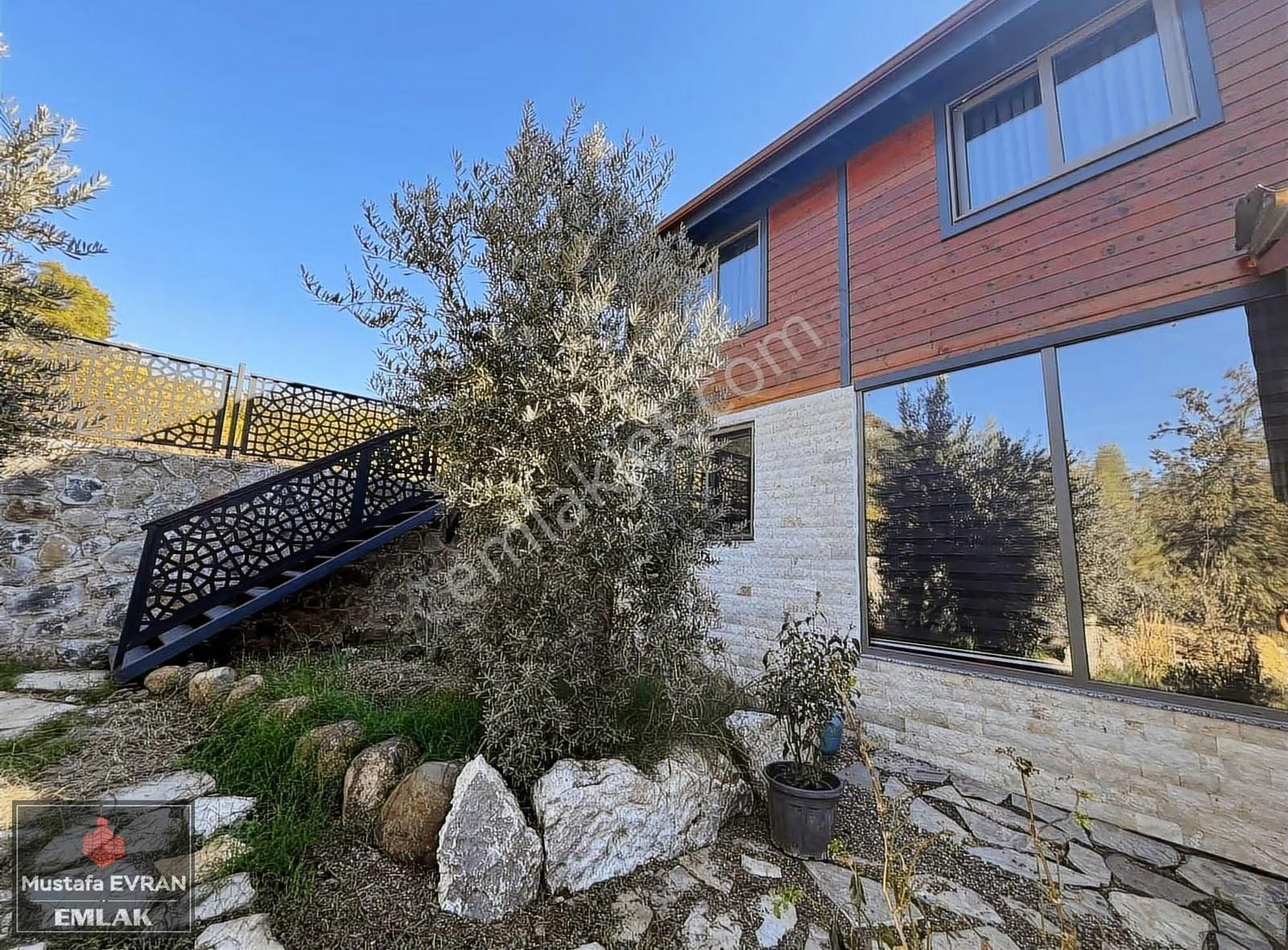 5500 Mt2 Arazi İçersinde Havuzlu Sıfır Villa - Görsel 3