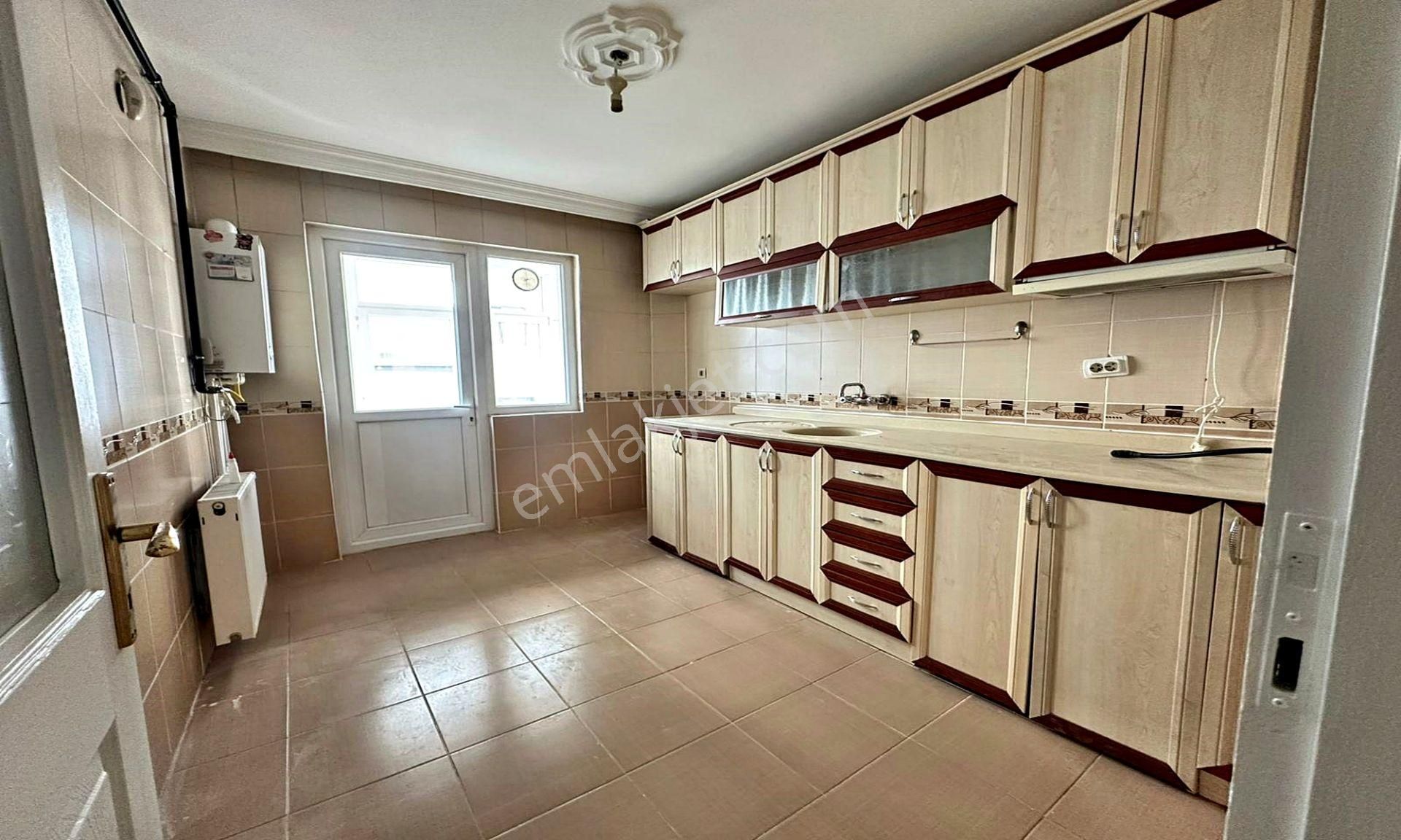 Kuşcağız Günsazak Caddesi Üzeri Kiralık Asansörlü Ön Cephe Kat Dairesi - Görsel 11