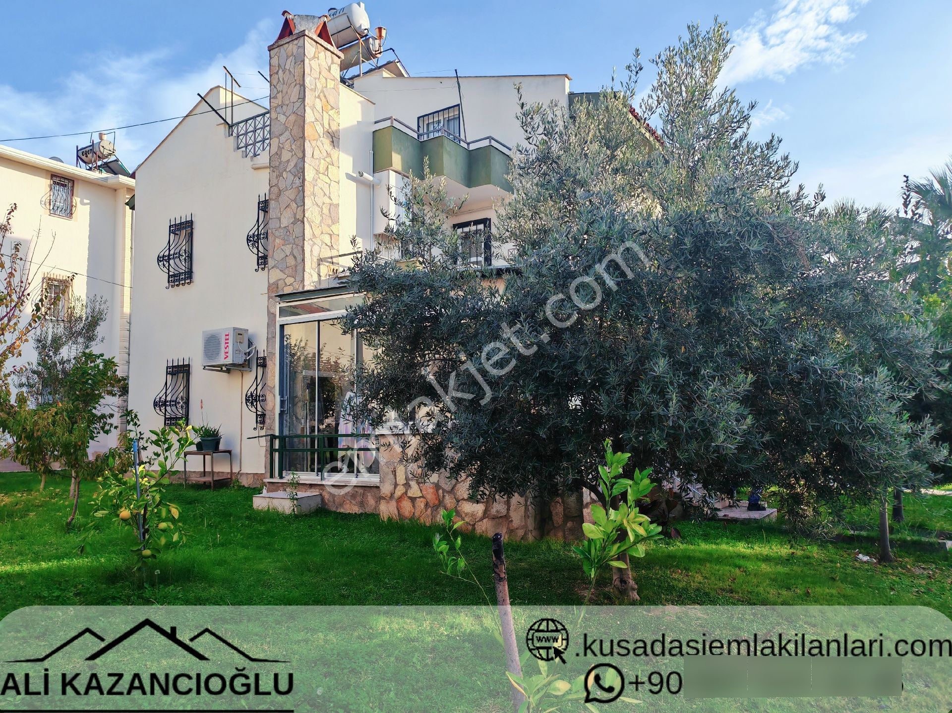 Kuşadası Sahil Sitelerinde 4+1 Avm Ve Plaja Yakın