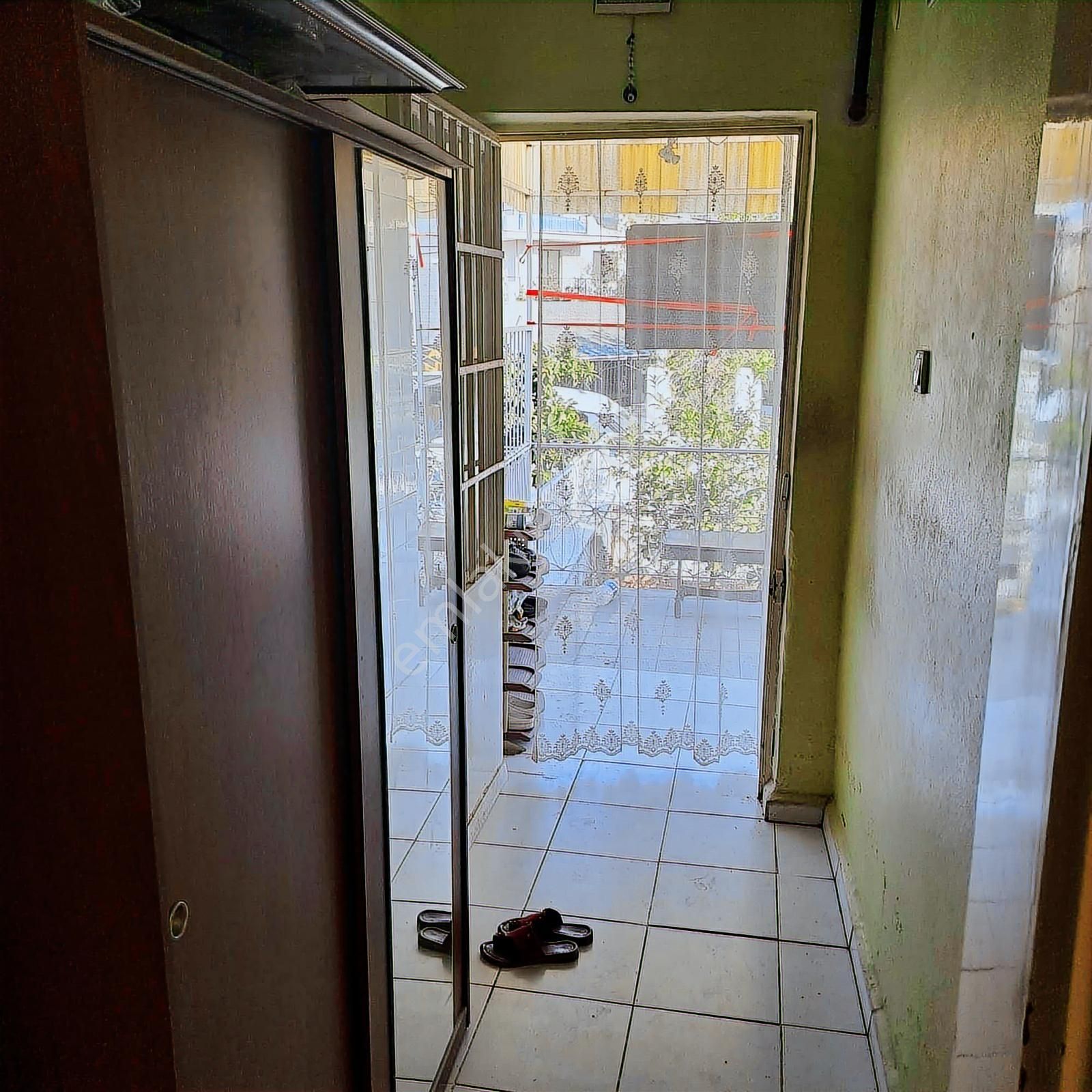 Bornova'da Yatırımlık 3 Kat İmarlı Müstakil Satılık Ev - Görsel 27