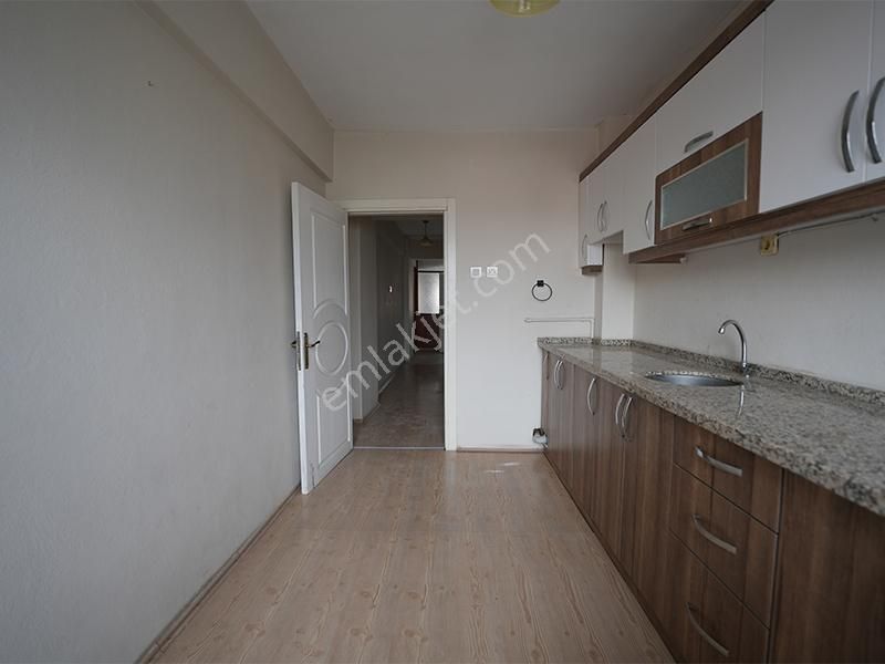 C21 Cius; İstiklal Cad. Şehrin Merkezinde 1+1 Kiralık Ofis - Görsel 11
