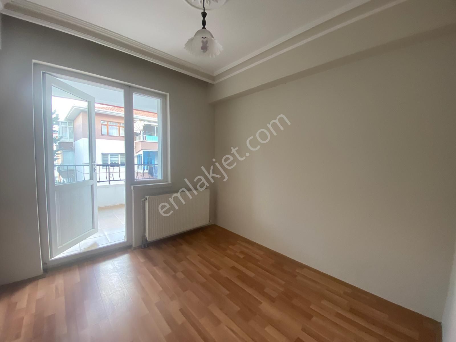 Koza Emlak'tan Selçuklu Mahalesinde Ara Katta Bağımsız Geniş Yapılı 3+1 Satılık Dairee - Görsel 21