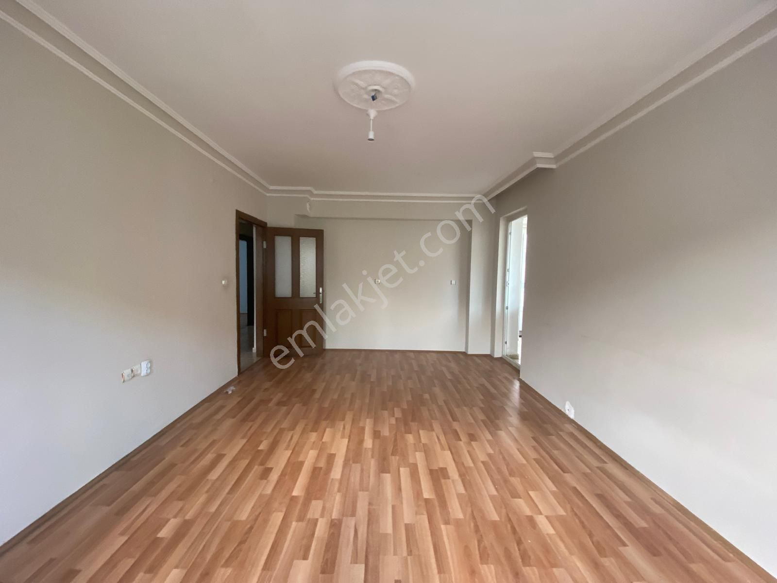 Koza Emlak'tan Selçuklu Mahalesinde Ara Katta Bağımsız Geniş Yapılı 3+1 Satılık Dairee - Görsel 12