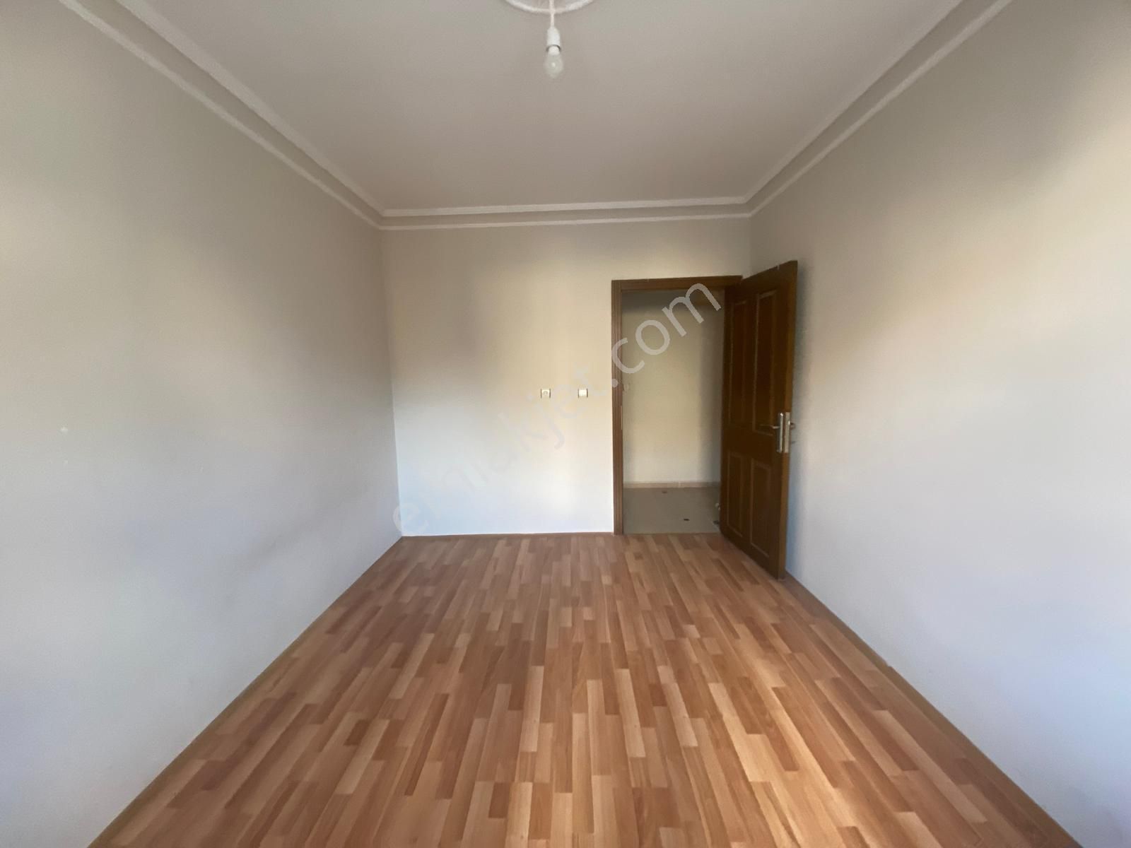 Koza Emlak'tan Selçuklu Mahalesinde Ara Katta Bağımsız Geniş Yapılı 3+1 Satılık Dairee - Görsel 30