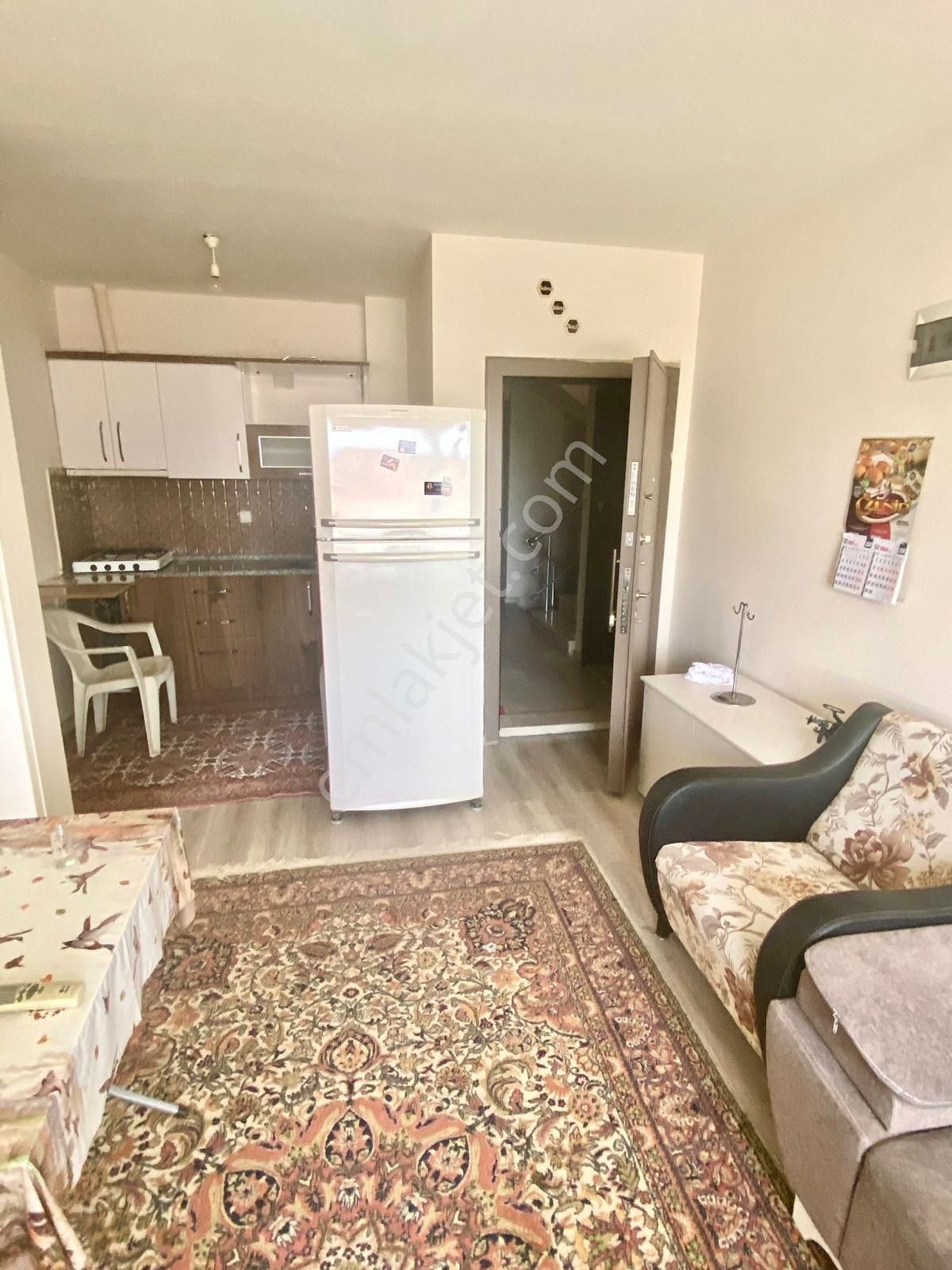 Satılık Çapahasan Mahallesi 3. Kat 1+1 Eşyalı Daire - Görsel 2