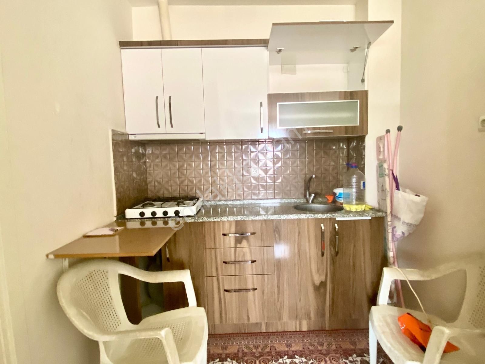 Satılık Çapahasan Mahallesi 3. Kat 1+1 Eşyalı Daire - Görsel 3