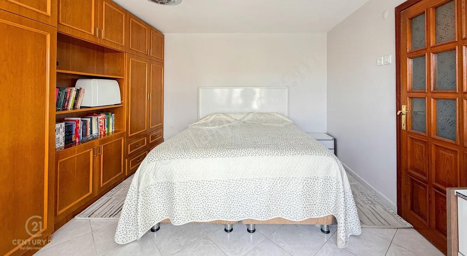 C21 Bal'dan Paşaalaanı Mahallesi 4+1 Müstakil Satılık Triplex - Görsel 7