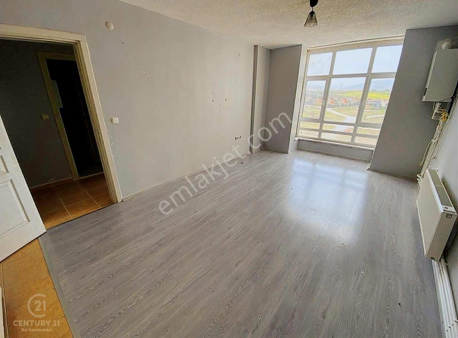 Century 21 Bal'dan Toki Yeni Mahallede Kiralık 1+1 - Görsel 4