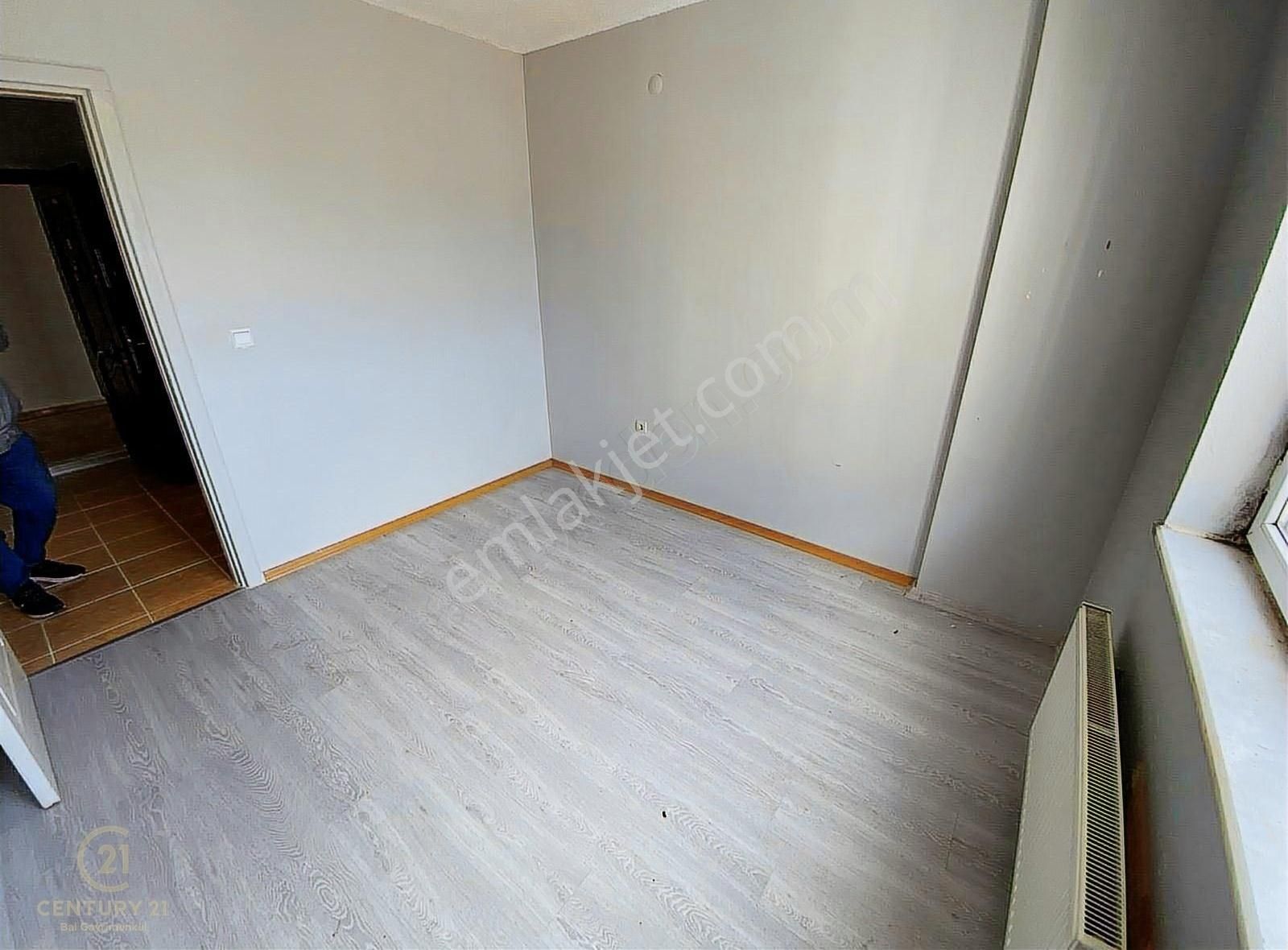 Century 21 Bal'dan Toki Yeni Mahallede Kiralık 1+1 - Görsel 10