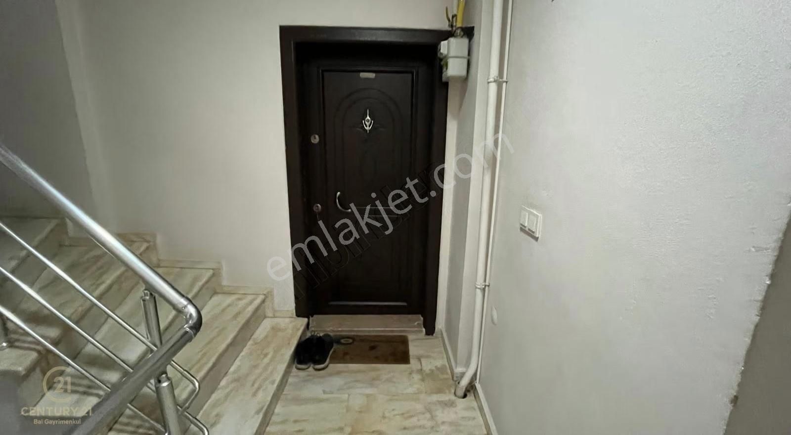 Century21 Bal'dan Plevne Mahallesin Eşyalı Kiralık 3+1 Daire - Görsel 22