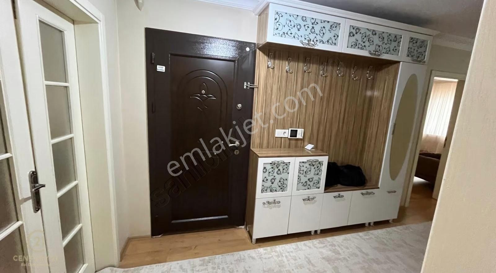 Century21 Bal'dan Plevne Mahallesin Eşyalı Kiralık 3+1 Daire - Görsel 16