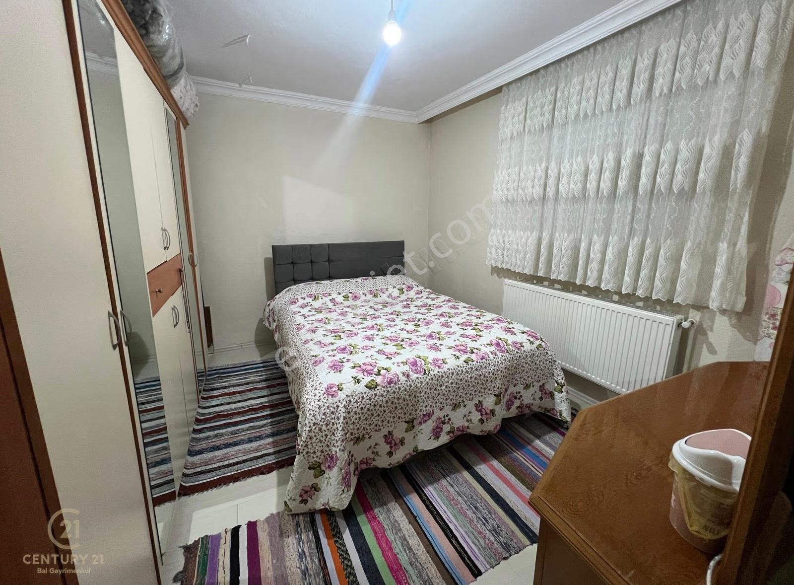 C21 Bal'dan Ege Mah. Merkezi Konum'da 2+1 Satılık Daire - Görsel 2