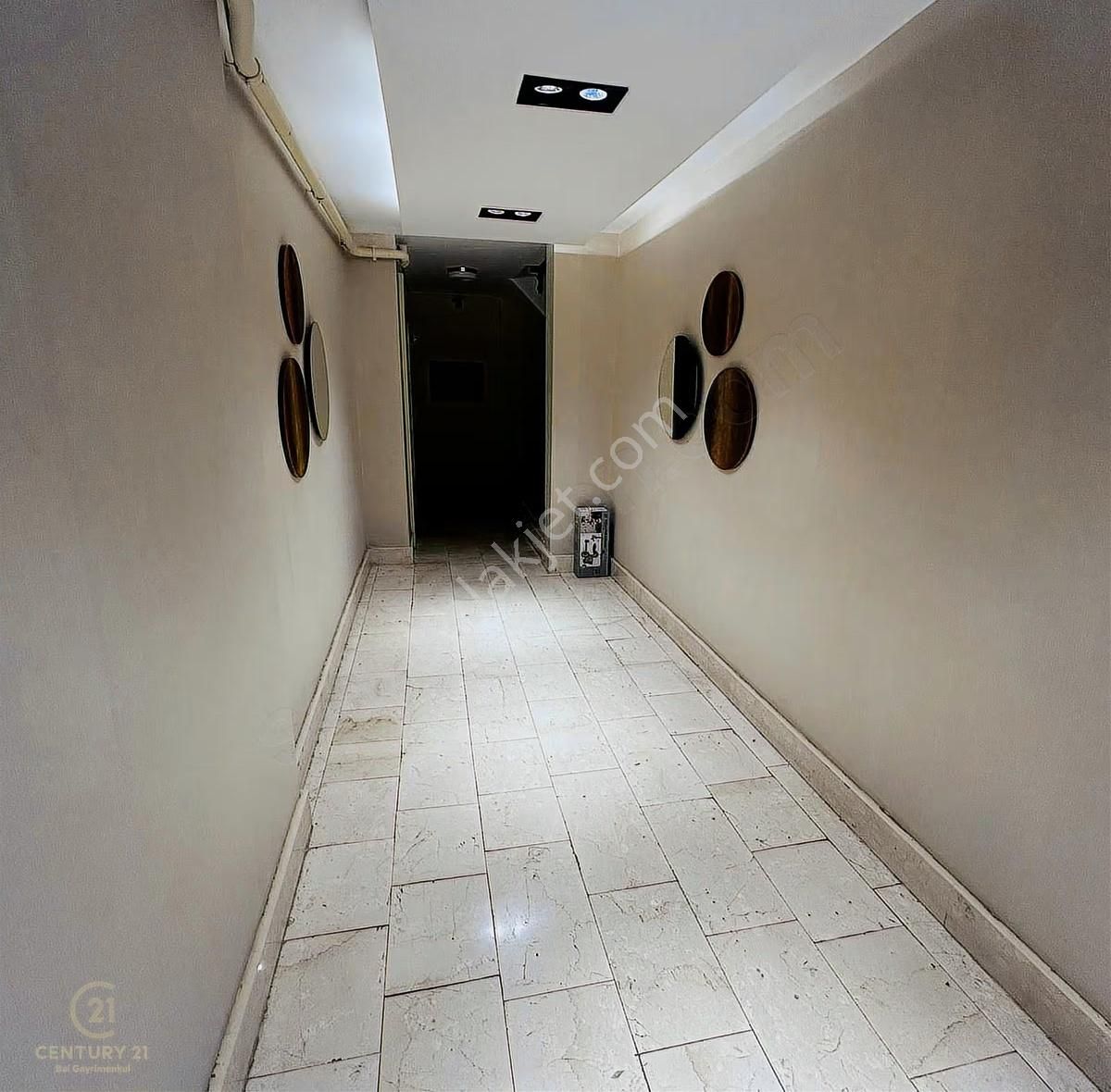 C21 Bal'dan Atatürk Mahallesi Geniş Kiralık 3+1 Daire - Görsel 12