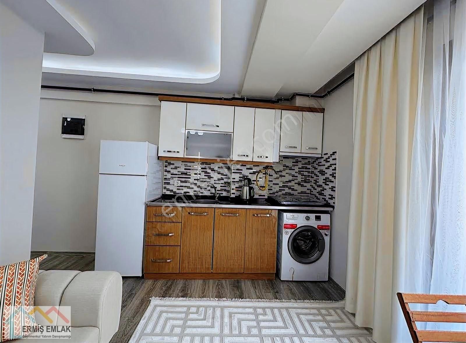 Doğalgazlı , Merkezi Konumda Kiralık 1+1 Daire - Görsel 21