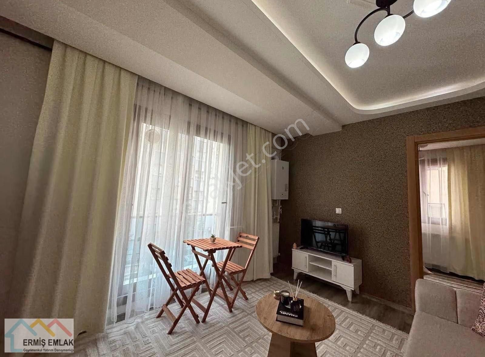 Doğalgazlı , Merkezi Konumda Kiralık 1+1 Daire - Görsel 6