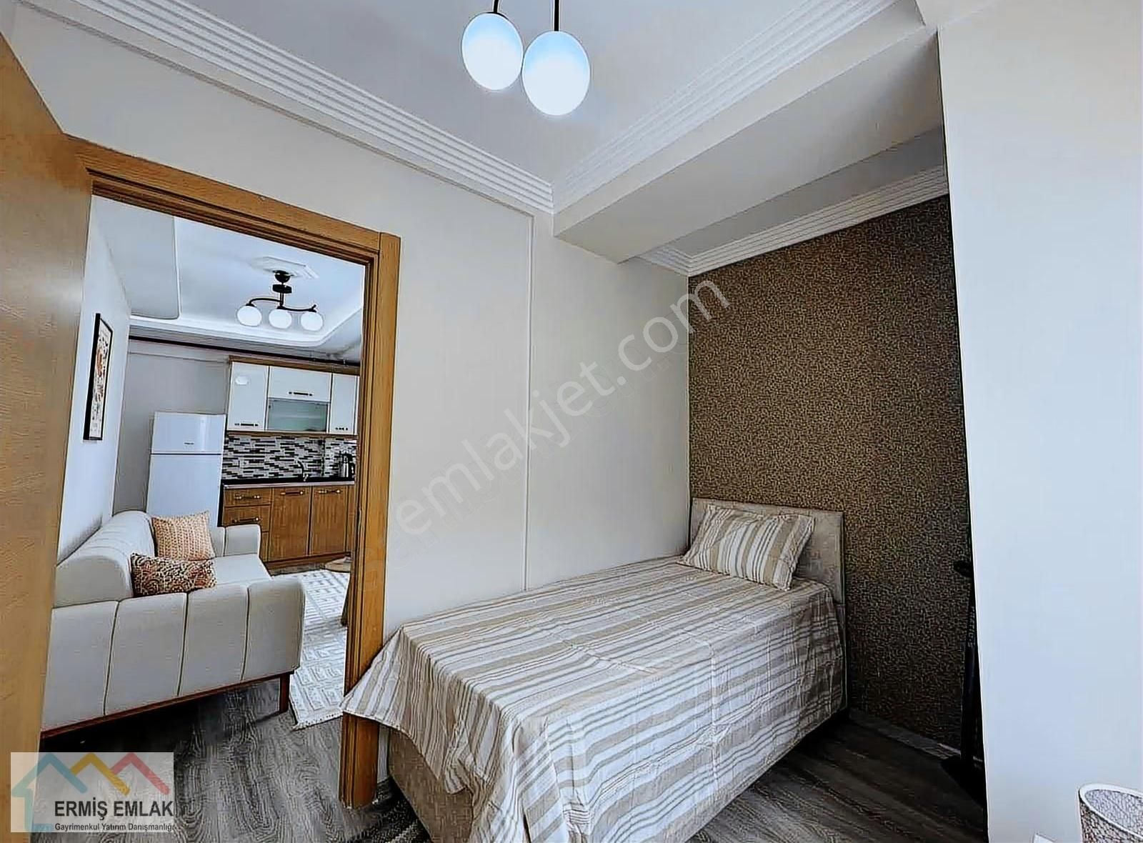 Doğalgazlı , Merkezi Konumda Kiralık 1+1 Daire - Görsel 7
