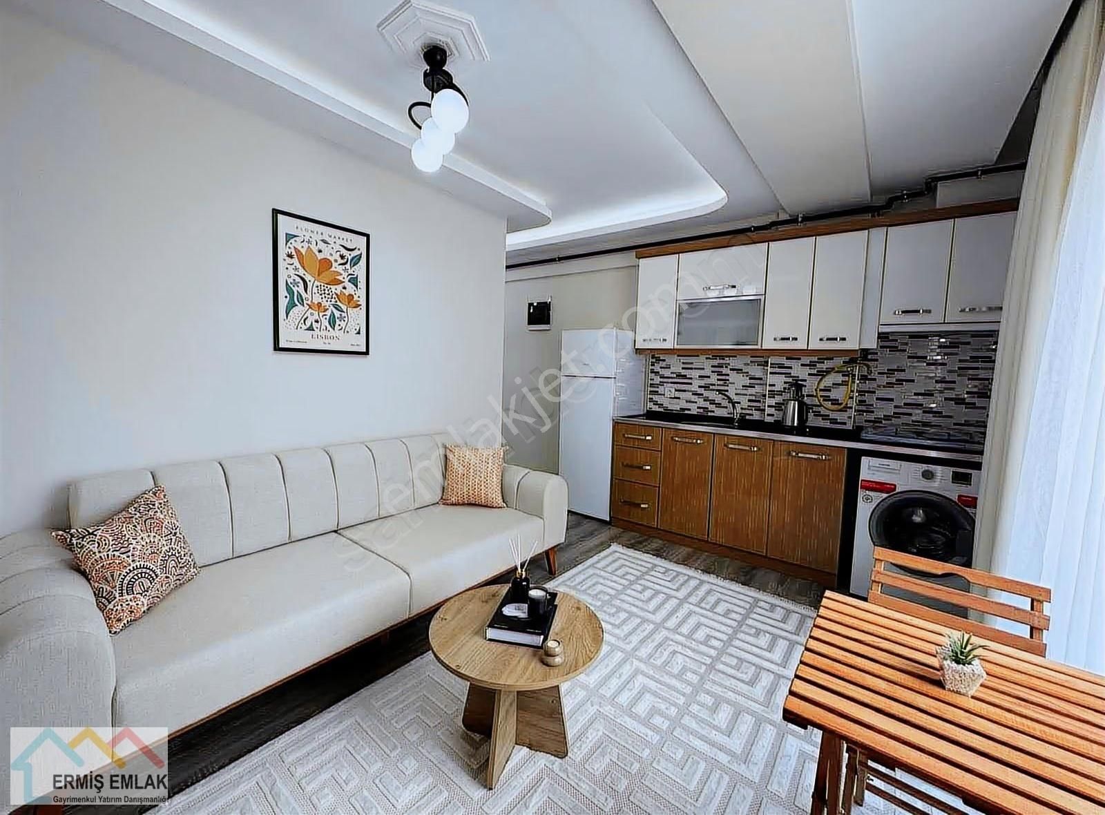 Doğalgazlı , Merkezi Konumda Kiralık 1+1 Daire - Görsel 5