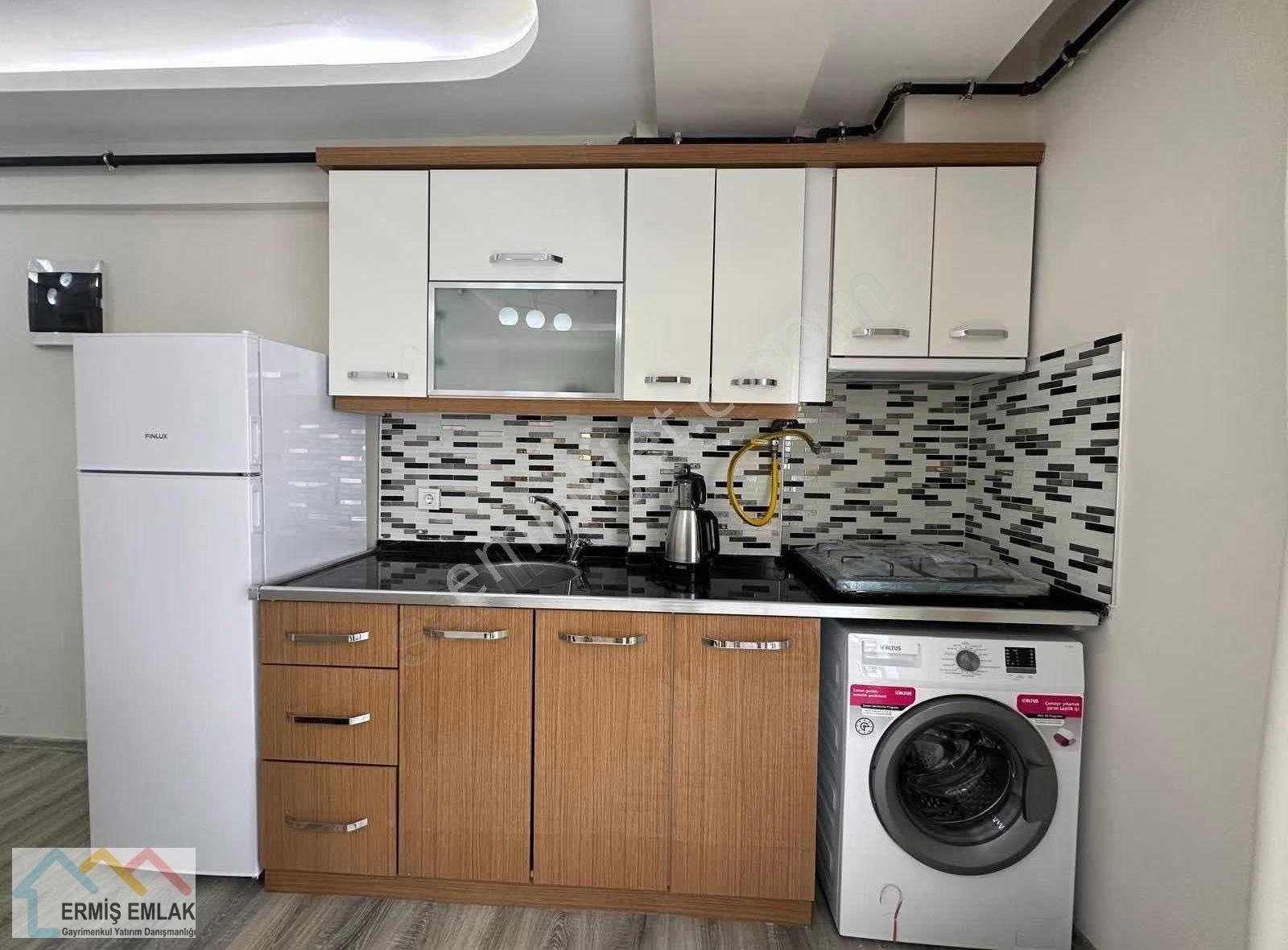 Doğalgazlı , Merkezi Konumda Kiralık 1+1 Daire - Görsel 10