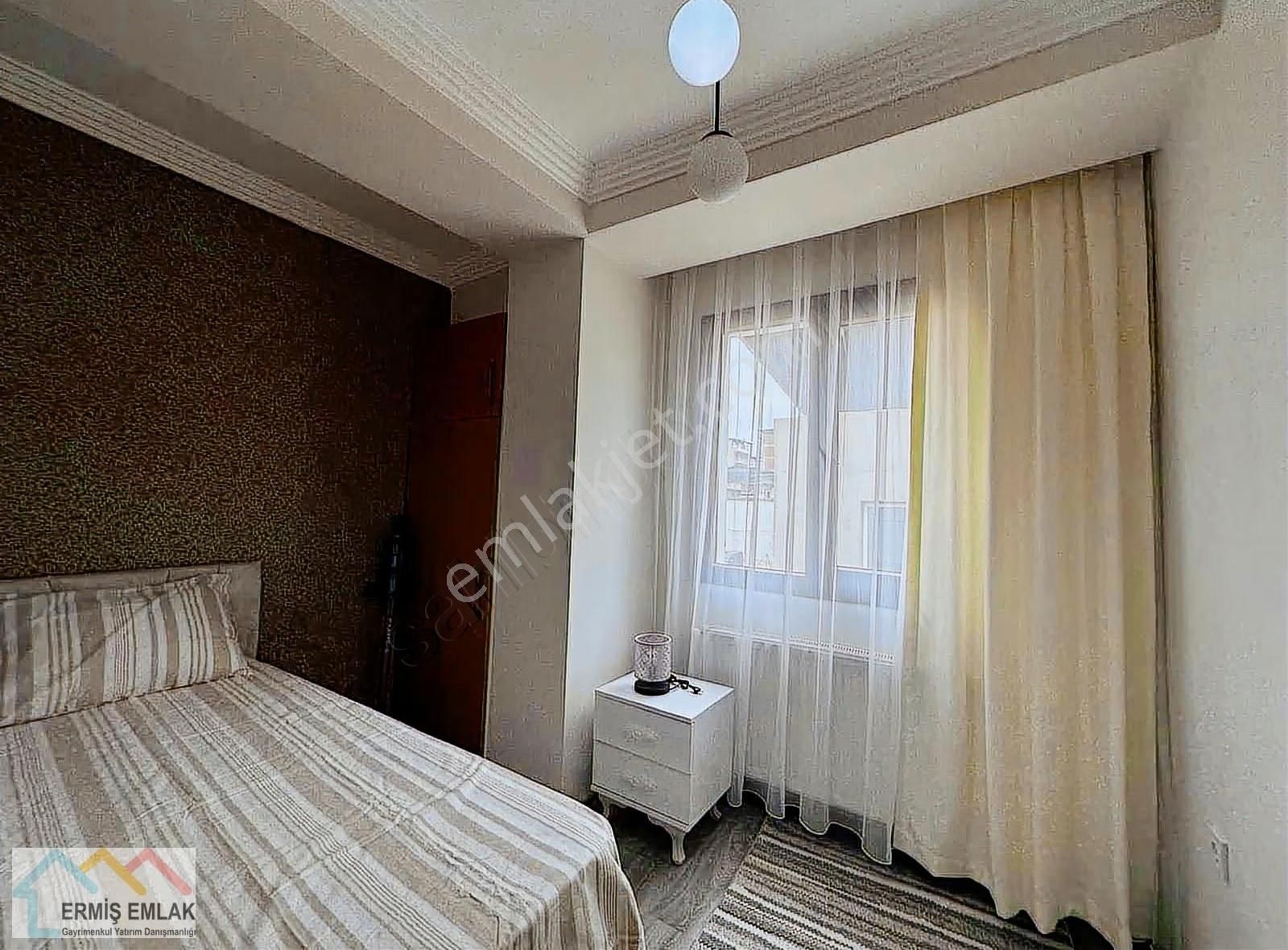Doğalgazlı , Merkezi Konumda Kiralık 1+1 Daire - Görsel 27