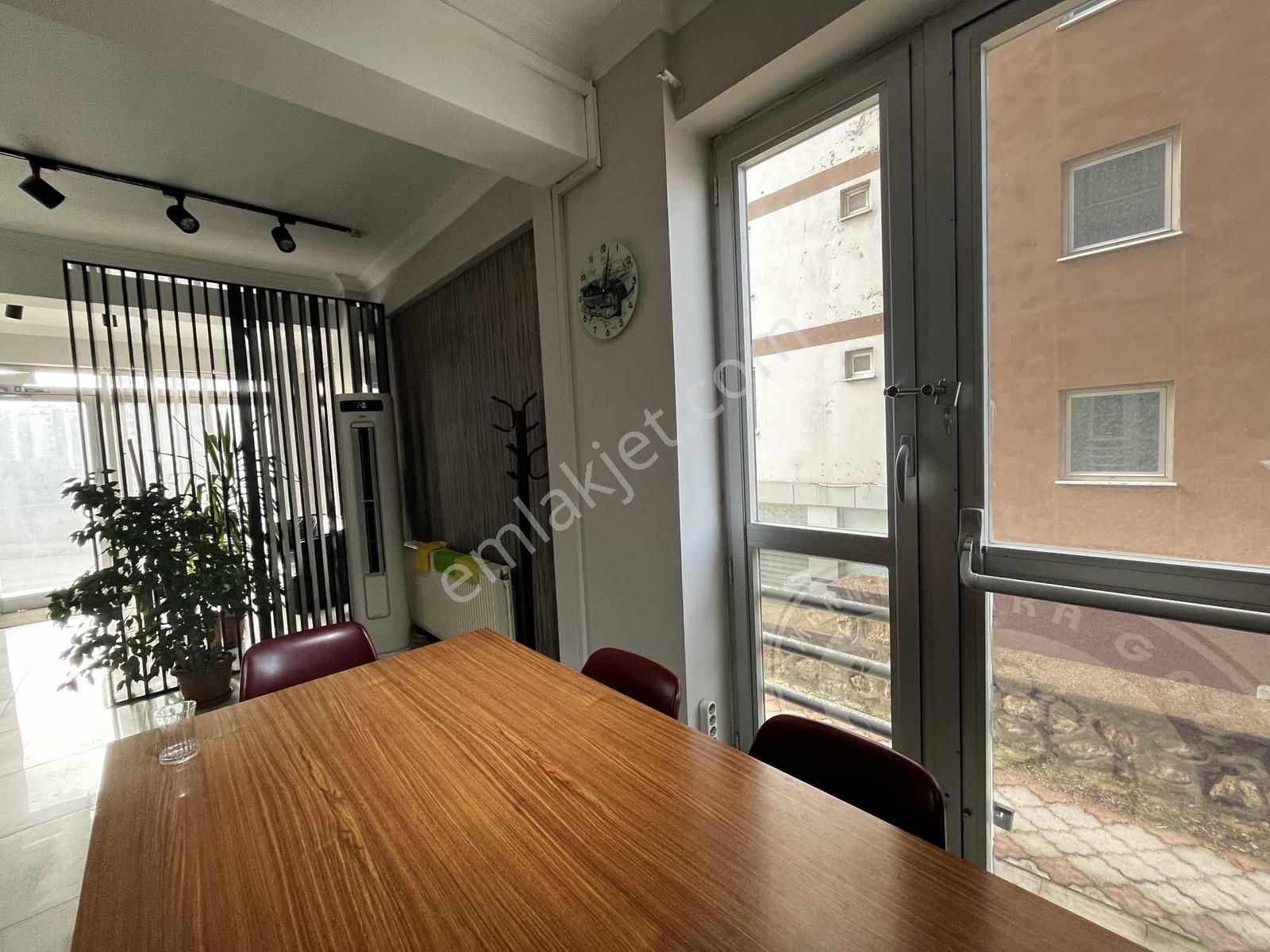 Cb Black Beşevler Satılık Dükkan - Görsel 3