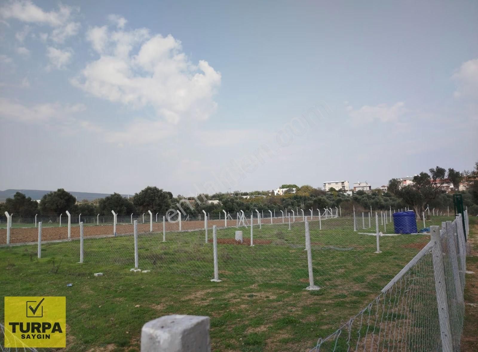Menderes Barbaros Mahallesinde İmar Sınırda Satılık Tapulu Tarla - Görsel 10