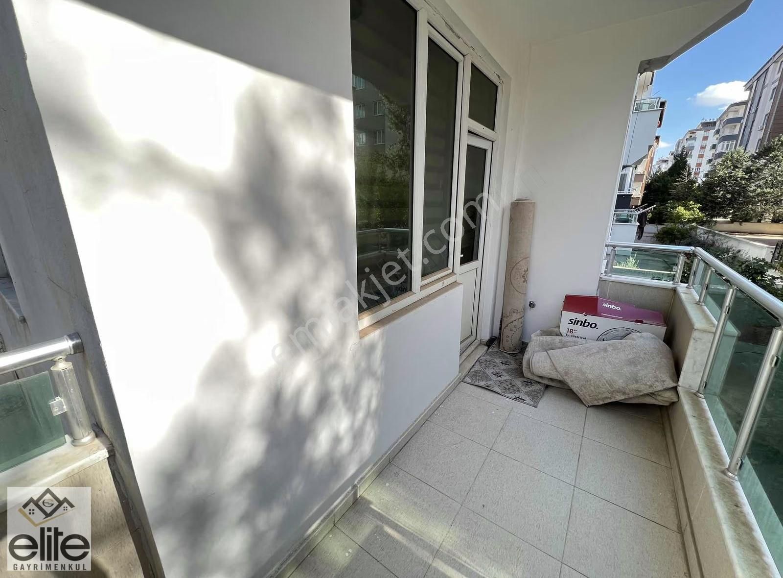 Elite'ten Güneykentte Memur Binası Eşyalı Balkonlu 1+1 - Görsel 6