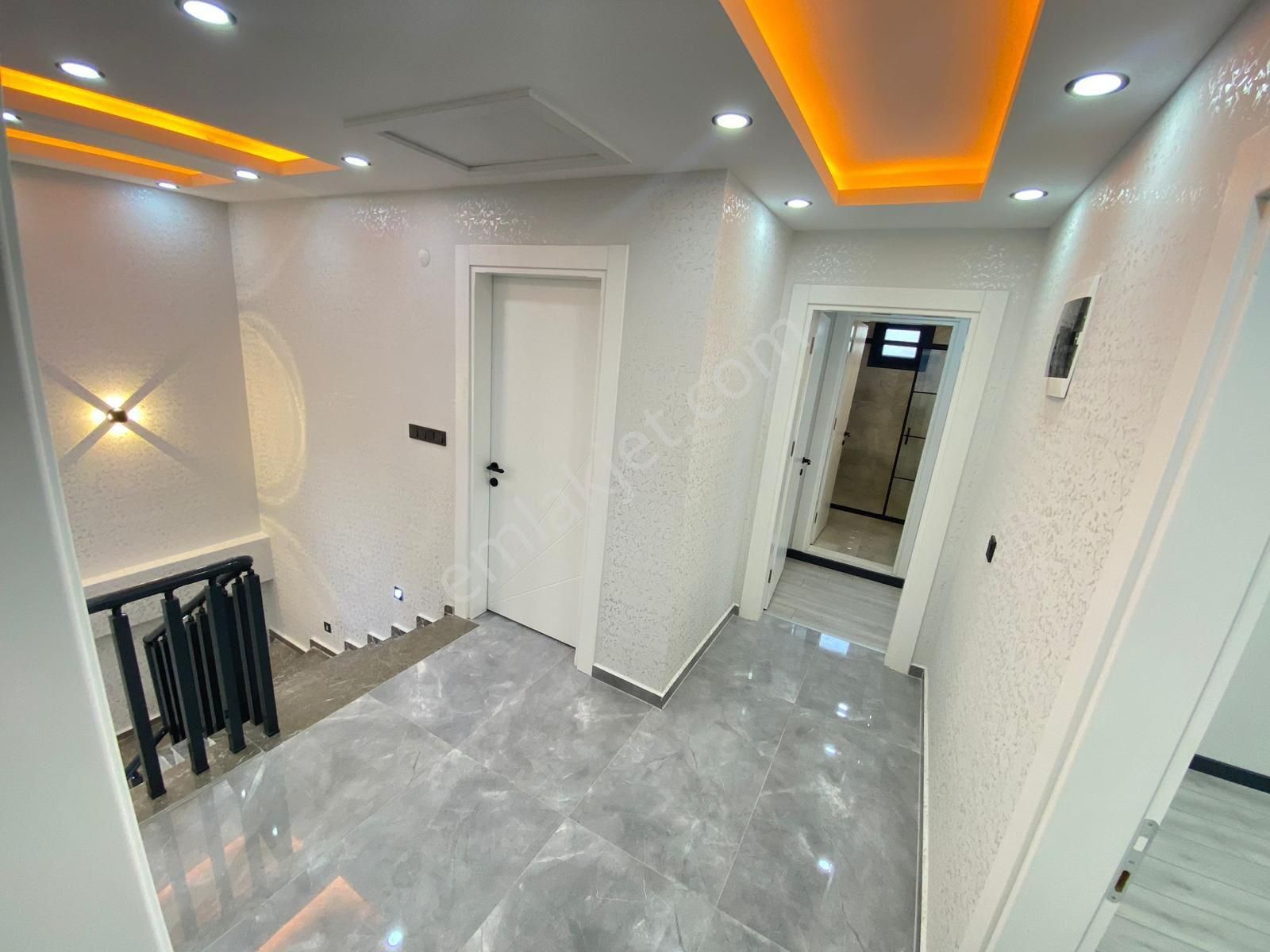 Fevzi Paşa Uslu Sitesi 5+1 Ayrı Mutfak Villa - Görsel 23