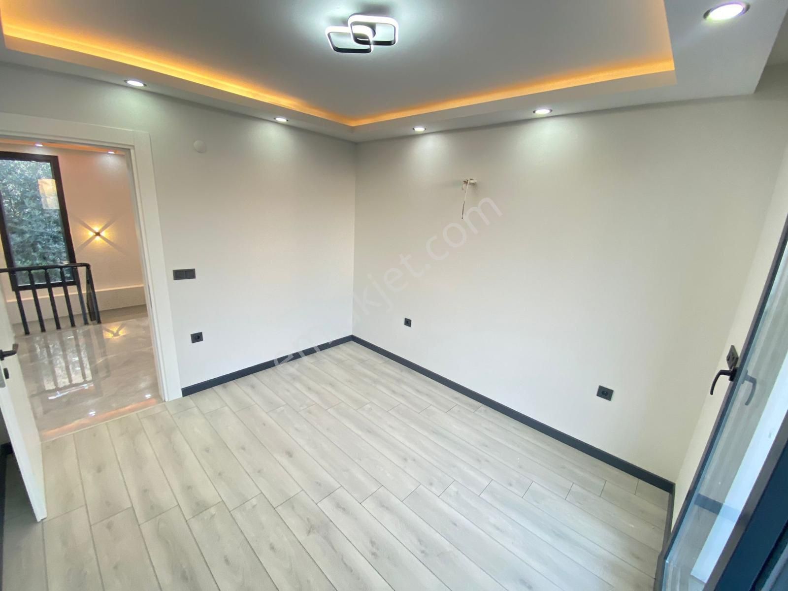 Fevzi Paşa Uslu Sitesi 5+1 Ayrı Mutfak Villa - Görsel 16