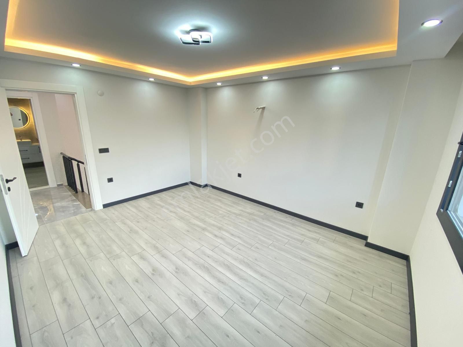 Fevzi Paşa Uslu Sitesi 5+1 Ayrı Mutfak Villa - Görsel 17