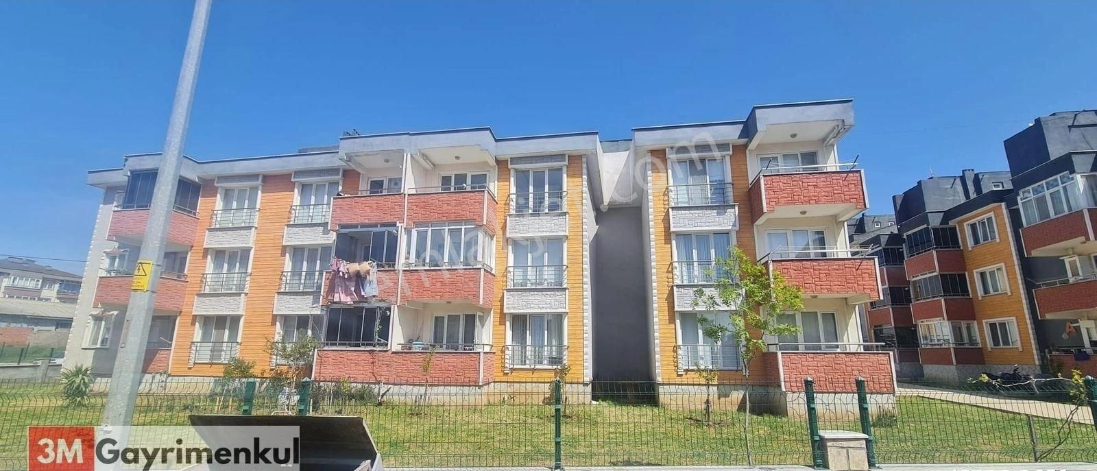 Kayacık Caddesi Üzerinde Site İçerisinde Satılık 2+1 Daire