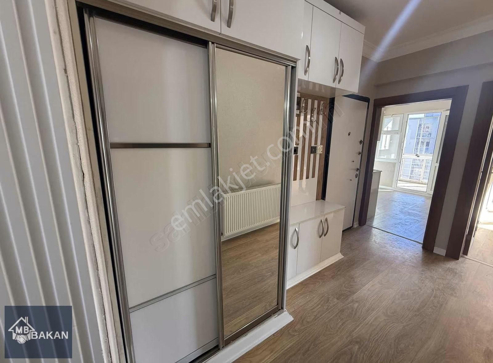 Bakan'dan Alpkent Mah. 3+1 140 M2 Harika Konum