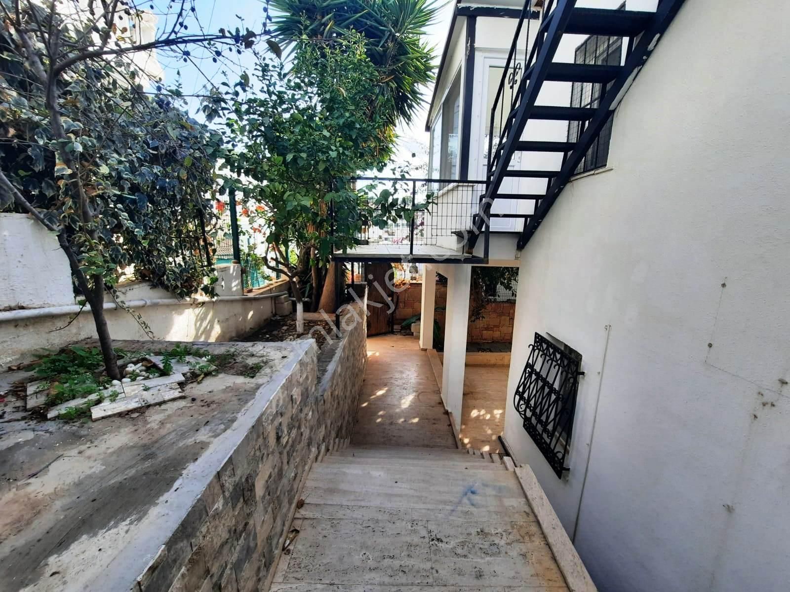 Bodrum Kumbahçe’de Site İçi – Deniz Manzaralı Satılık 3+1 Dubleks - Görsel 28