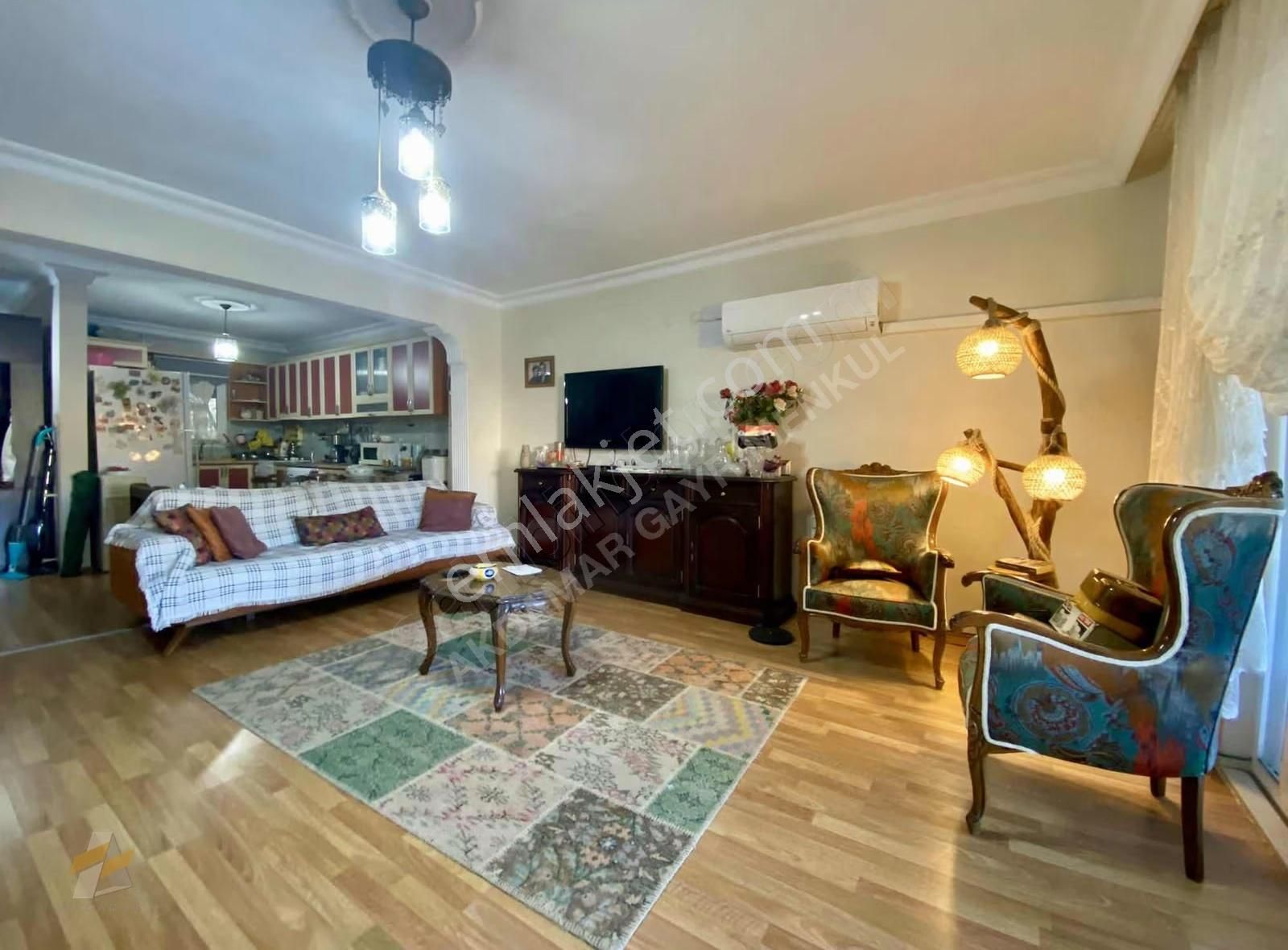 Çalış'ta 4+1 Müstakil Girişli Geniş Daire