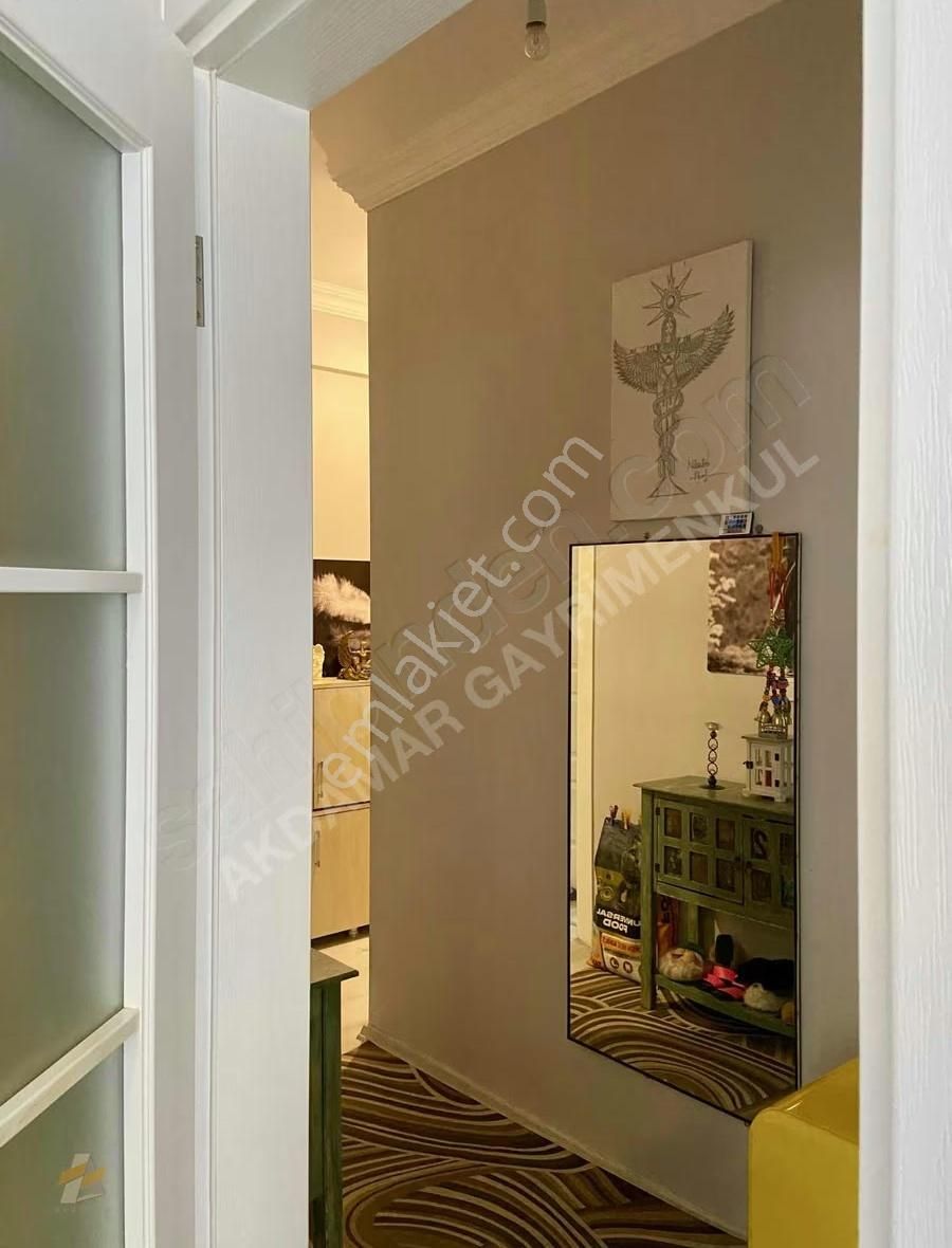 Taşyaka'da 2+1 95 M2 Arakat Daire