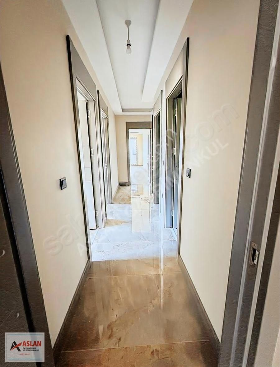 Çengelköy Hasbahçe Sitesinde Süper Konum 3,5+1 Lüx Daire 166 M2 - Görsel 11