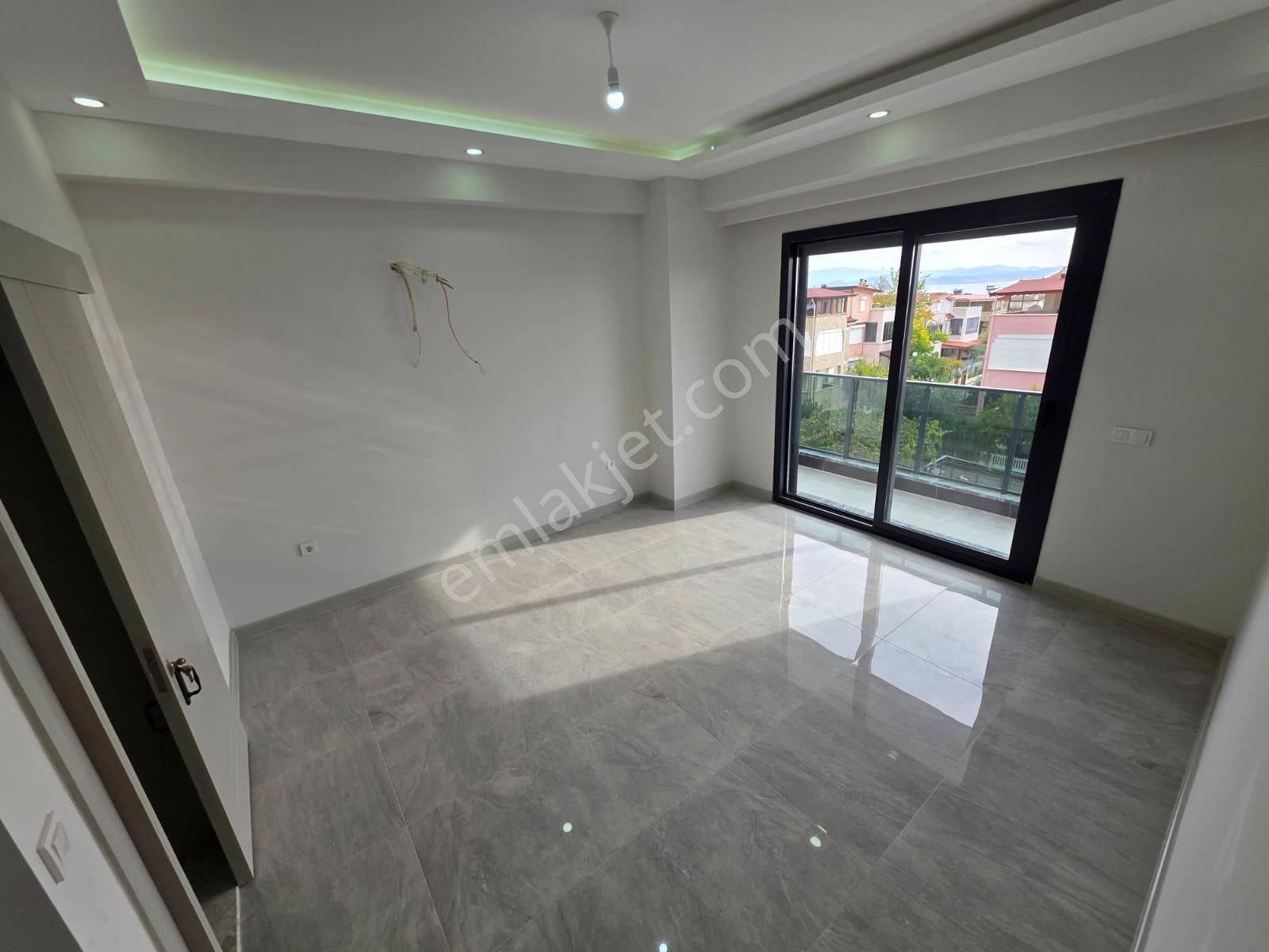 Irmaksudan Güre De Tam Müstakil 6+1 Havuzlu Saunalı 4 Katlı Lüks Villa - Görsel 16