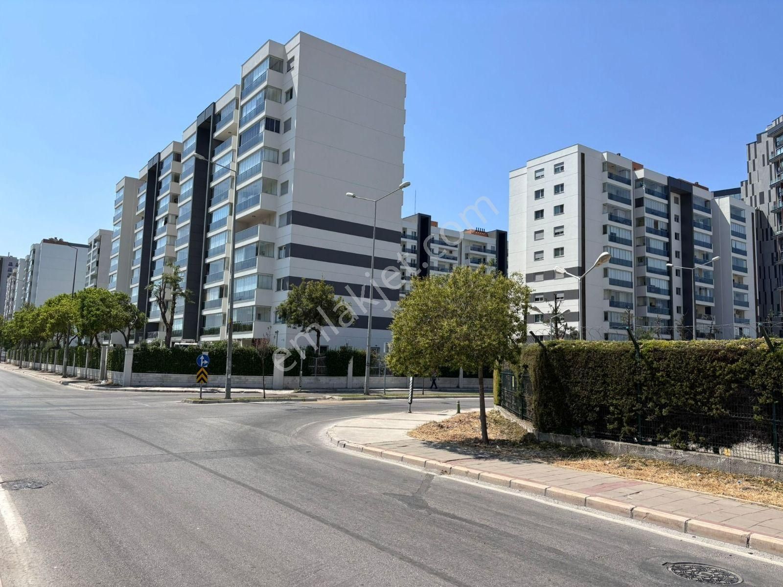 Karşıyaka Mavişehir Sedef Sitesi 3+1 - Görsel 3