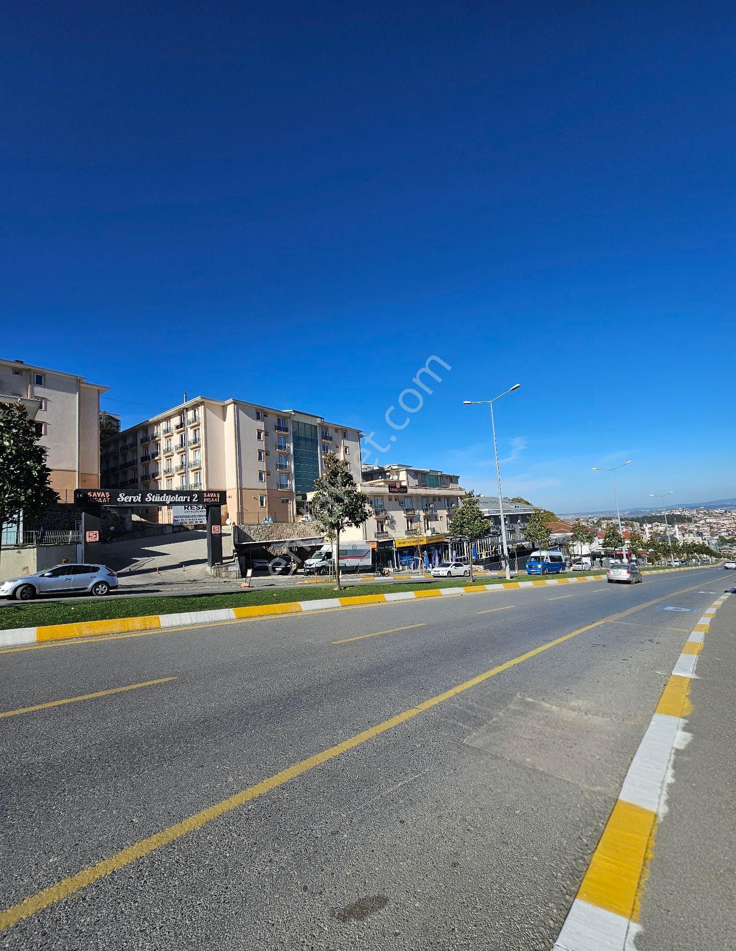 Remax Hür Kübra Kolaç'tan Site İçi Kiracılı Eşyalı Satılık 1+0 - Görsel 3