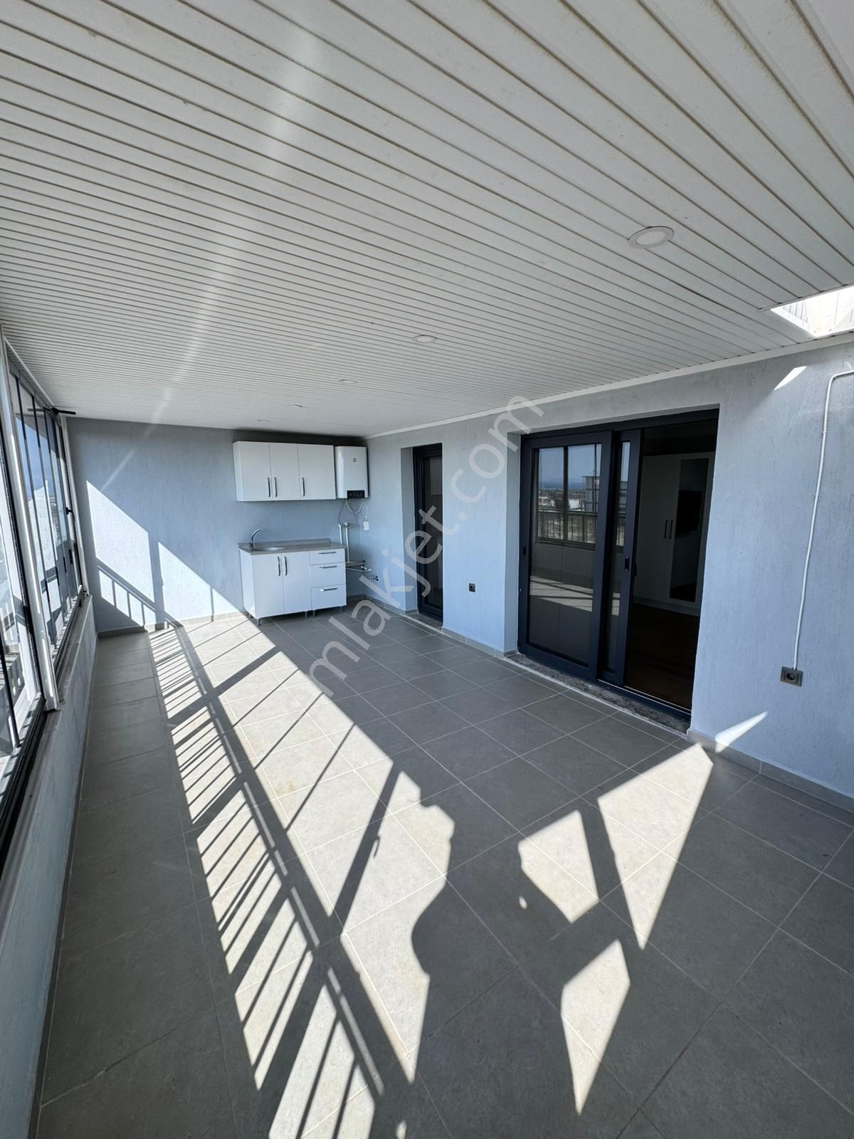 Didim Hisar Mah. 3+1 Ful Eşyalı Havuzlu Kış Bahçeli Kapalı Teraslı Köşe Başı Villamız Satışdadır - Görsel 4