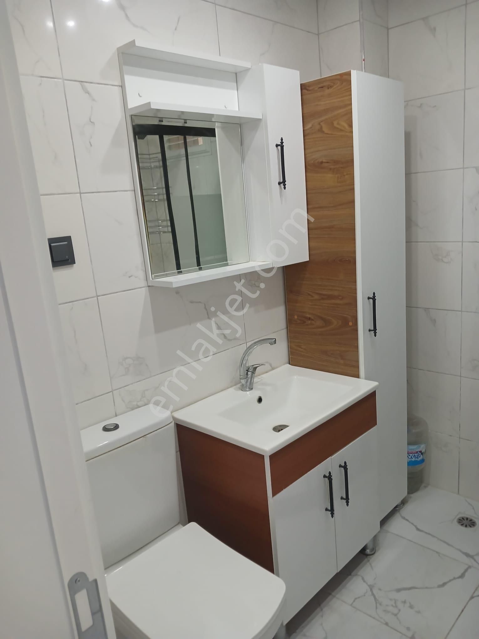 Hacı Seyit Mahalle'sinde Cadde Üzerinde Kiralık 2+0 Daire - Görsel 25