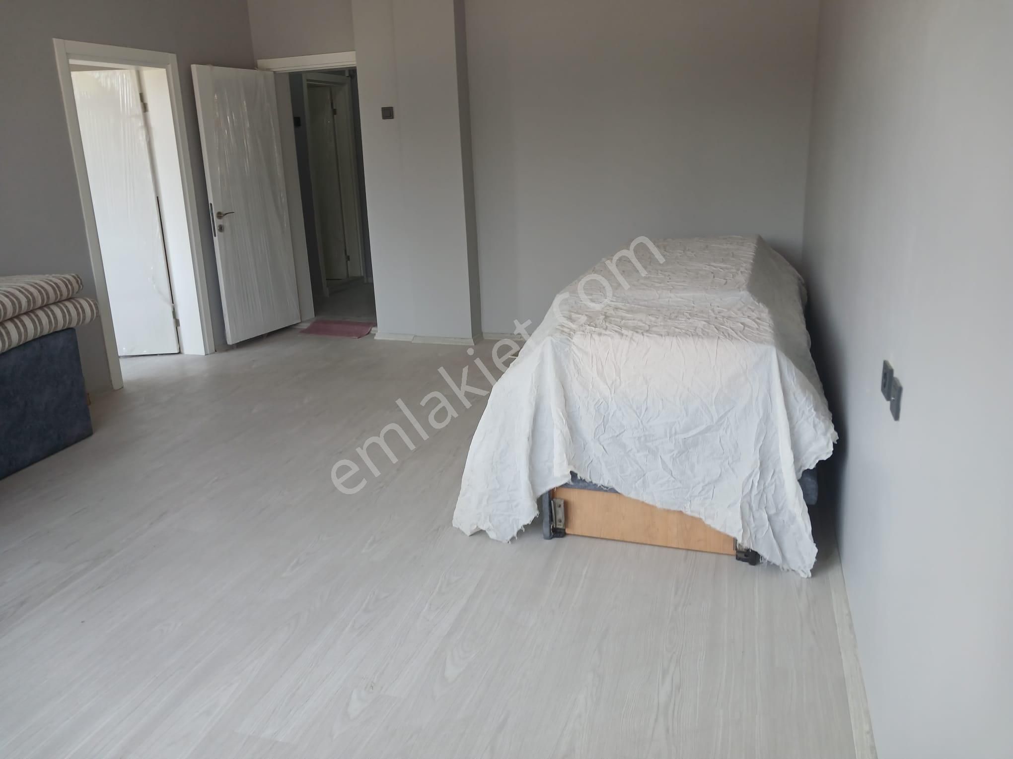 Hacı Seyit Mahalle'sinde Cadde Üzerinde Kiralık 2+0 Daire - Görsel 12