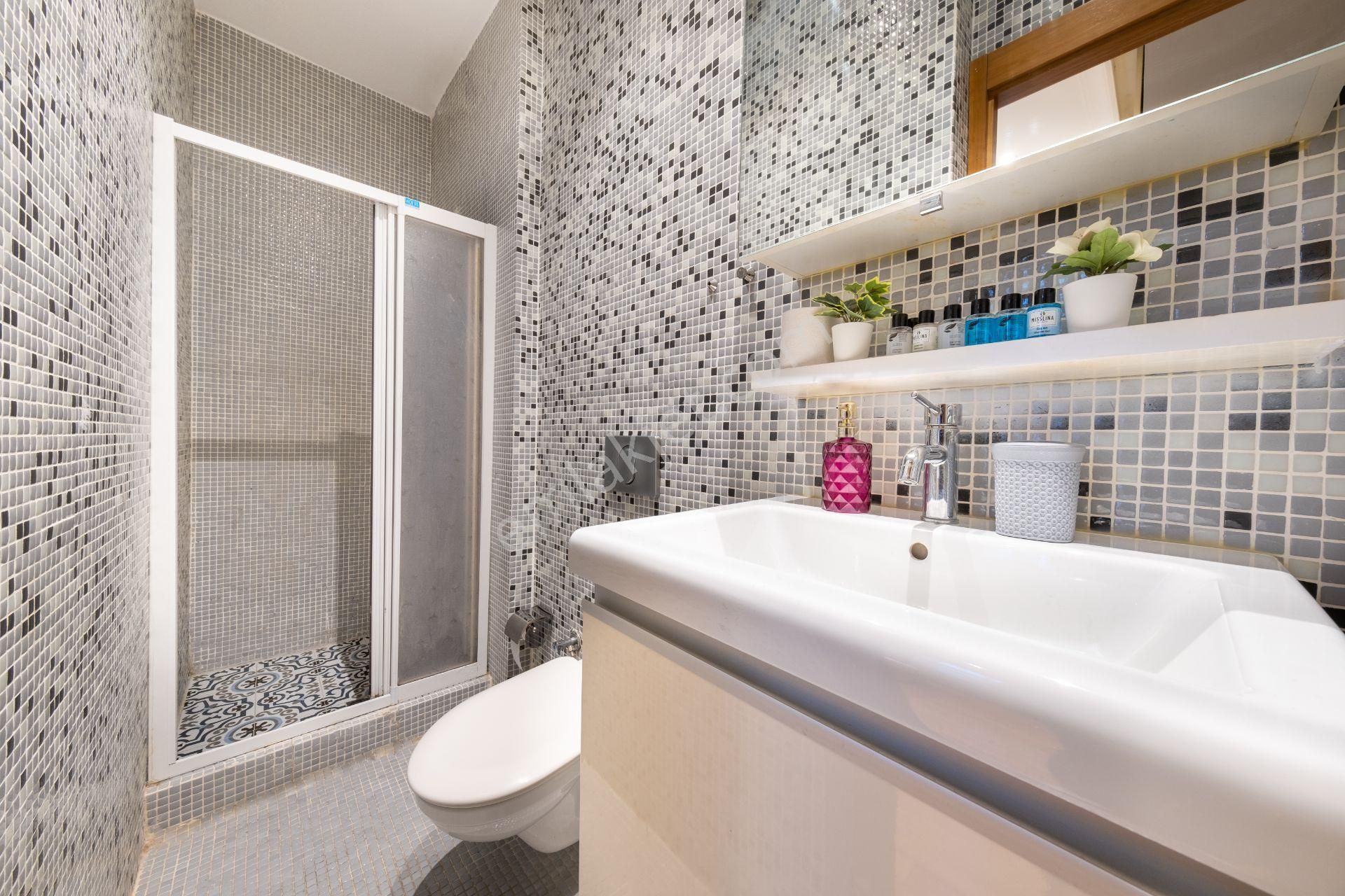 Eminönü Çarşı Şahane Konum 1+1 Lüx Daire - Görsel 8